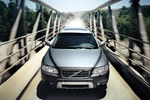 Volvo XC70. Front