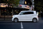 Daihatsu Materia. Side