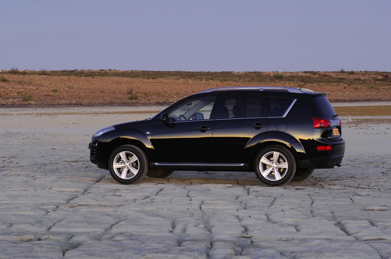 Peugeot 4007 2.4