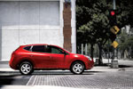 Nissan Rogue. Side